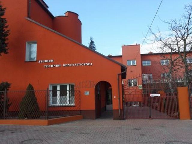 INTERNAT - zsen