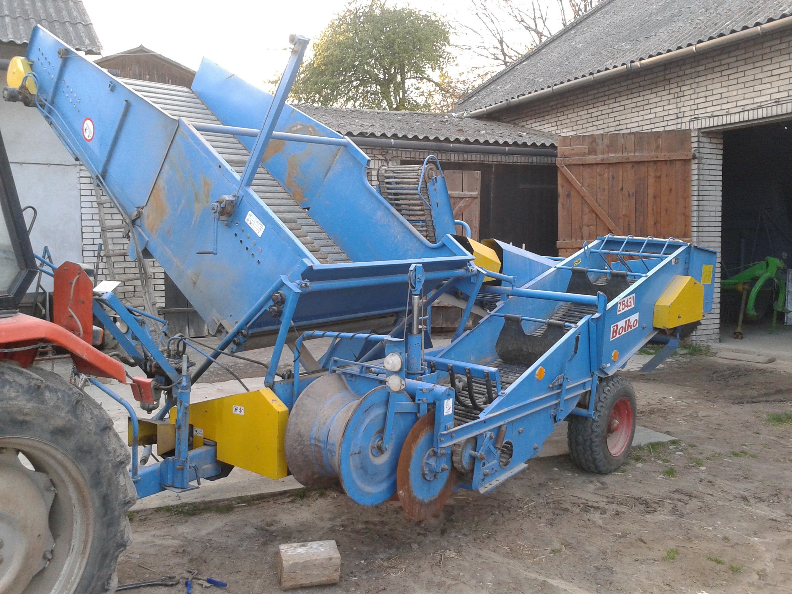 Kombajn ziemniaczany BOLKO Z-643/1 — zdjęcie 2