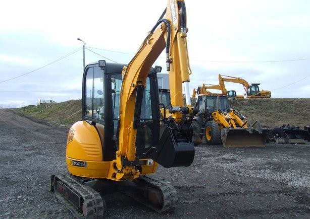 Minikoparka-  JCB 8025 ZTS z roku 2008 — zdjęcie 3