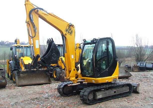JCB 8080 ZTS z roku 2006/