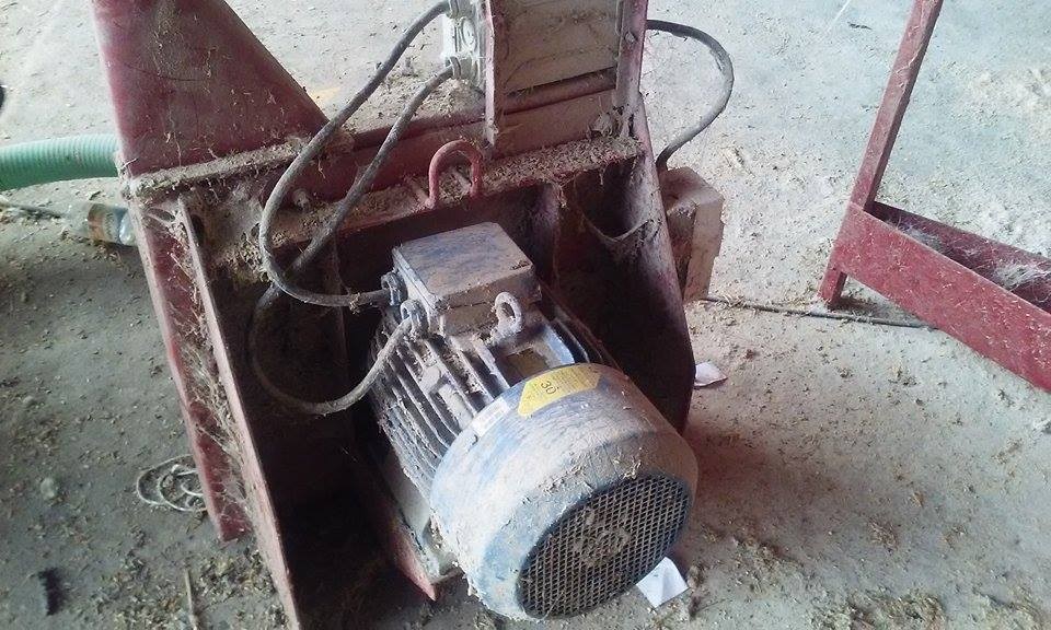 Mieszalnik Pasz ze śrutownikiem i koszem zasypowym ZUBTOR!!! — zdjęcie 5