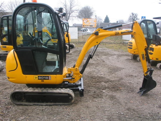 JCB 8018 2007r — zdjęcie 4