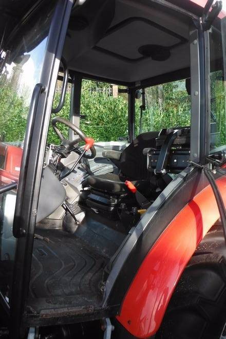 Ciągnik Zetor Proxima 75 — zdjęcie 4