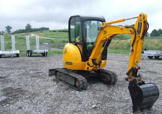 JCB 8025 ZTS - 2007 r. — zdjęcie 5