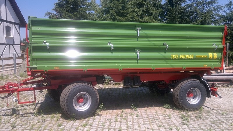 Przyczepa rolnicza PRONAR T672 — zdjęcie 2